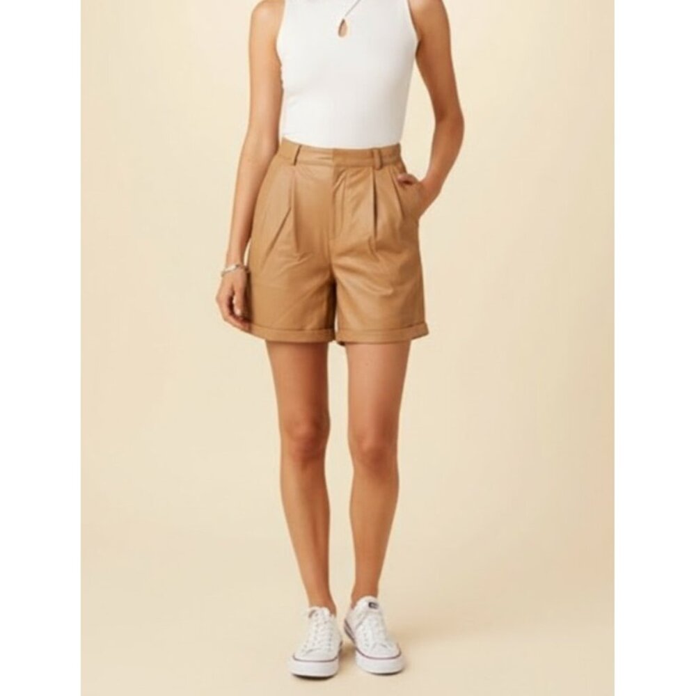 NWT Deadwood Suzy Short in Tan Recycled Leather Pleated Shorts EU 40 / US 8